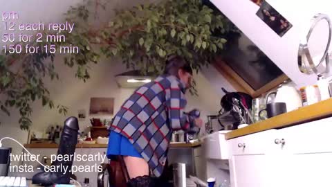 Carly Pearls online show from 01-20-25, 06:31
