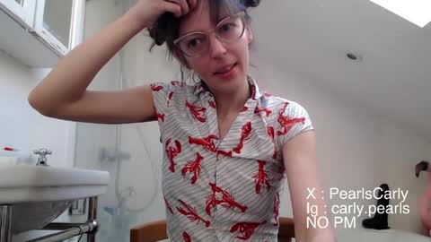 Carly Pearls online show from 05-25-26, 07:47