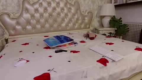 CarmellaAngel online show from 12-15-25, 09:57