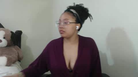 Snapshot of carmellovekisses chatting on 03-29-26, 06:46 CARAMEL xoxo online show from 03-29-26, 06:46