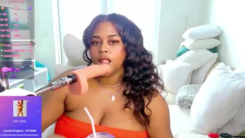 Snapshot of carmencash_ chatting on 07-11-26, 01:36 Carmen Cash online show from 07-11-26, 01:36