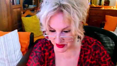 Snapshot of carmenrossi chatting on 11-24-25, 08:58 Carmen online show from 11-24-25, 08:58
