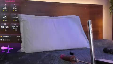 Snapshot of carmila_vamp chatting on 07-21-26, 03:14 CARMILA online show from 07-21-26, 03:14