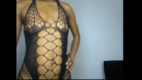 caroline online show from 06-07-26, 04:05