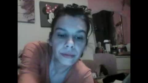 Snapshot of caroisback chatting on 09-20-25, 06:53 caroisback online show from 09-20-25, 06:53