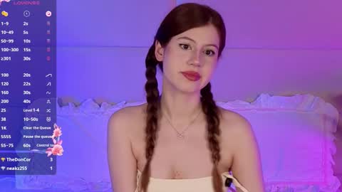 Snapshot of carolainemyers chatting on 01-13-26, 06:24 carolainemyers online show from 01-13-26, 06:24