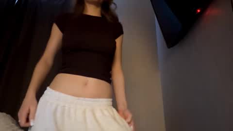 Snapshot of carolecronan chatting on 01-09-26, 08:28 Lisa online show from 01-09-26, 08:28