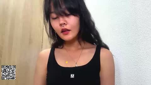 Kim online show from 11-21-25, 01:10