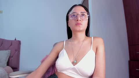 Snapshot of caroliine__ chatting on 12-07-24, 10:06 Caroline online show from 12-07-24, 10:06