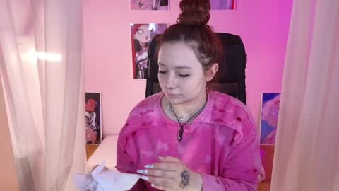 Snapshot of carolina_winter chatting on 12-11-24, 05:32 Mira online show from 12-11-24, 05:32