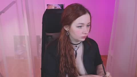 Snapshot of carolina_winter chatting on 12-29-24, 05:21 Mira online show from 12-29-24, 05:21