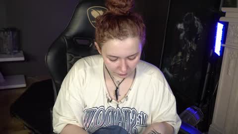 Snapshot of carolina_winter chatting on 01-29-25, 05:40 Mira online show from 01-29-25, 05:40