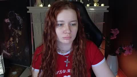 Snapshot of carolina_winter chatting on 03-11-25, 12:50 Mira online show from 03-11-25, 12:50