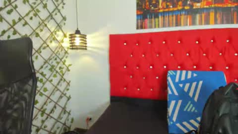 Snapshot of carolinacrus01 chatting on 09-08-25, 03:55 Carolina online show from 09-08-25, 03:55