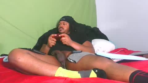 carolinayungin96 online show from 09-15-25, 10:10