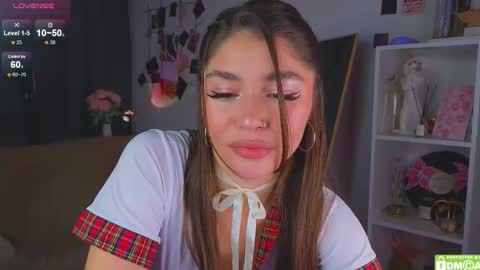 Caroline online show from 11-13-25, 04:33