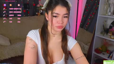 Caroline online show from 04-02-26, 08:34