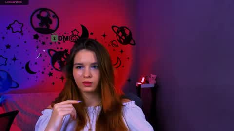 Snapshot of caroline_honeyy chatting on 07-05-26, 09:49 Caroline online show from 07-05-26, 09:49