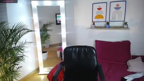 Snapshot of caroline_jackson_ chatting on 12-07-24, 05:48 C A R O L I N E online show from 12-07-24, 05:48