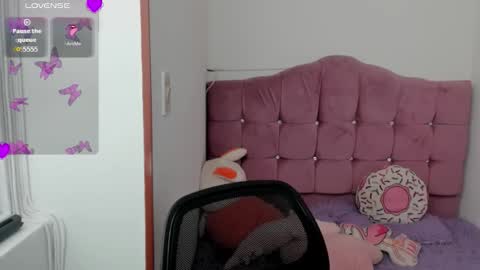 caroline_rodriguez_9 online show from 10-25-25, 07:19