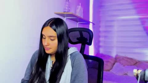 caroline_rodriguez_9 online show from 01-09-26, 07:26