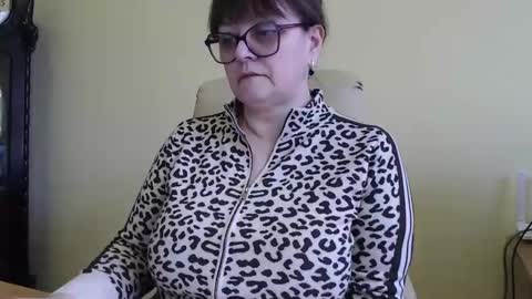 Snapshot of carolinedream_ chatting on 01-30-25, 07:29 CarolineDream online show from 01-30-25, 07:29