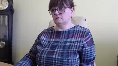 Snapshot of carolinedream_ chatting on 02-04-25, 10:21 CarolineDream online show from 02-04-25, 10:21