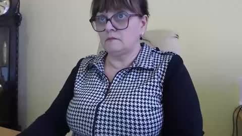 Snapshot of carolinedream_ chatting on 02-07-25, 12:17 CarolineDream online show from 02-07-25, 12:17