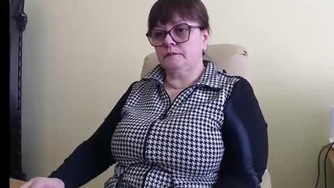 Snapshot of carolinedream_ chatting on 02-26-25, 06:37 CarolineDream online show from 02-26-25, 06:37