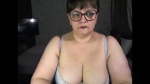 Snapshot of carolinedream_ chatting on 03-02-25, 03:37 CarolineDream online show from 03-02-25, 03:37