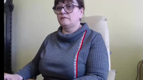 Snapshot of carolinedream_ chatting on 03-04-25, 10:35 CarolineDream online show from 03-04-25, 10:35