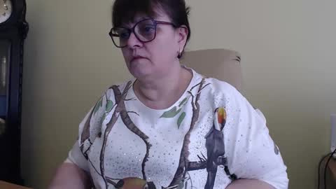 Snapshot of carolinedream_ chatting on 03-12-25, 06:29 CarolineDream online show from 03-12-25, 06:29