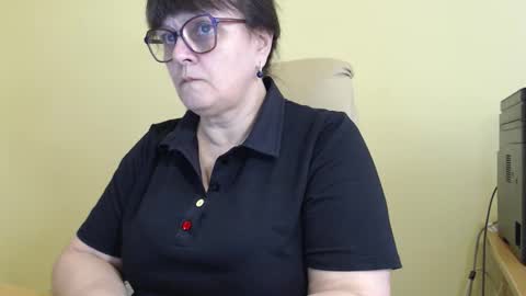 Snapshot of carolinedream_ chatting on 09-15-25, 05:29 CarolineDream online show from 09-15-25, 05:29