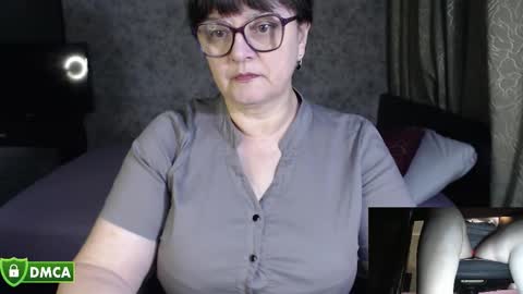 Snapshot of carolinedream_ chatting on 09-18-25, 05:15 CarolineDream online show from 09-18-25, 05:15