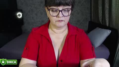 Snapshot of carolinedream_ chatting on 09-21-25, 01:02 CarolineDream online show from 09-21-25, 01:02