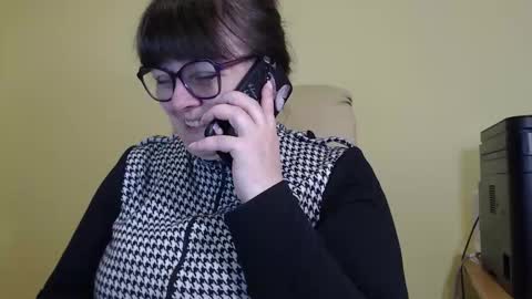 Snapshot of carolinedream_ chatting on 10-09-25, 05:27 CarolineDream online show from 10-09-25, 05:27
