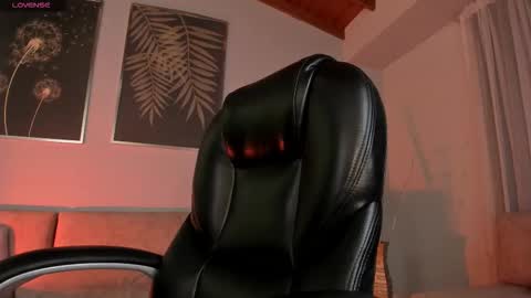 Caro online show from 11-06-25, 10:49