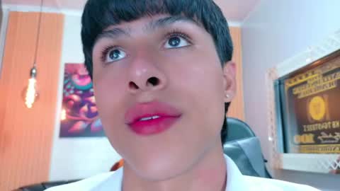 carolinejesh online show from 03-10-26, 08:25