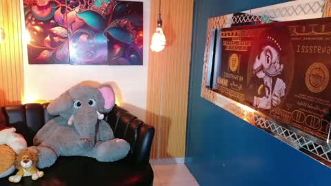 carolinejesh online show from 05-30-26, 03:42