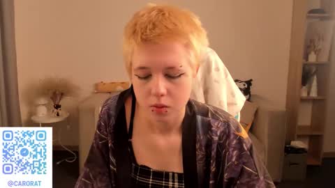 Snapshot of carolinerichter chatting on 09-29-25, 01:33 CarolineRichter online show from 09-29-25, 01:33