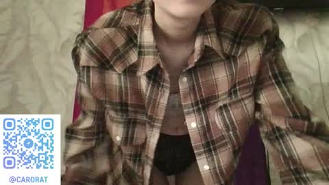 Snapshot of carolinerichter chatting on 10-14-25, 08:15 CarolineRichter online show from 10-14-25, 08:15