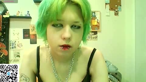 Snapshot of carolinerichter chatting on 02-09-26, 01:31 CarolineRichter online show from 02-09-26, 01:31