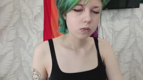 Snapshot of carolinerichter chatting on 06-07-26, 12:31 CarolineRichter online show from 06-07-26, 12:31