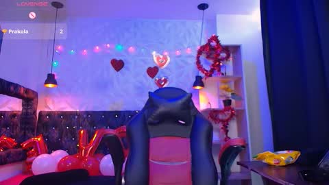 Snapshot of carolinescoth_dl chatting on 02-15-25, 06:12 Caroline Scoth online show from 02-15-25, 06:12