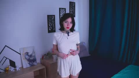 Snapshot of carolynnkulig chatting on 06-01-26, 11:12 Kate online show from 06-01-26, 11:12