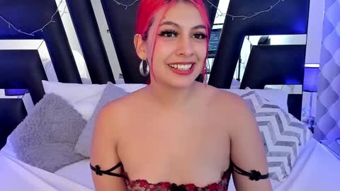 Caro Gmez  online show from 02-24-25, 03:20