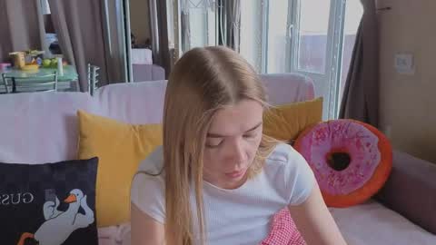 carriebradshawww online show from 04-29-26, 05:00