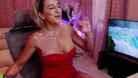 Snapshot of carrielovex chatting on 07-01-26, 03:52 Carrie online show from 07-01-26, 03:52