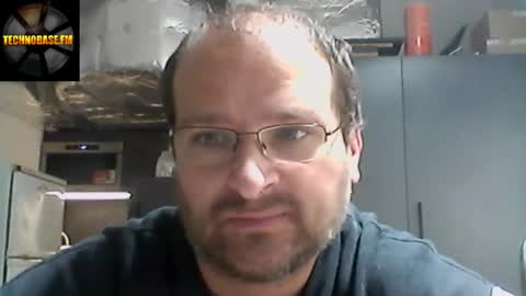 Snapshot of cascadacek chatting on 12-18-25, 02:28 CASCADACEK online show from 12-18-25, 02:28