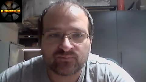 Snapshot of cascadacek chatting on 12-19-25, 02:18 CASCADACEK online show from 12-19-25, 02:18